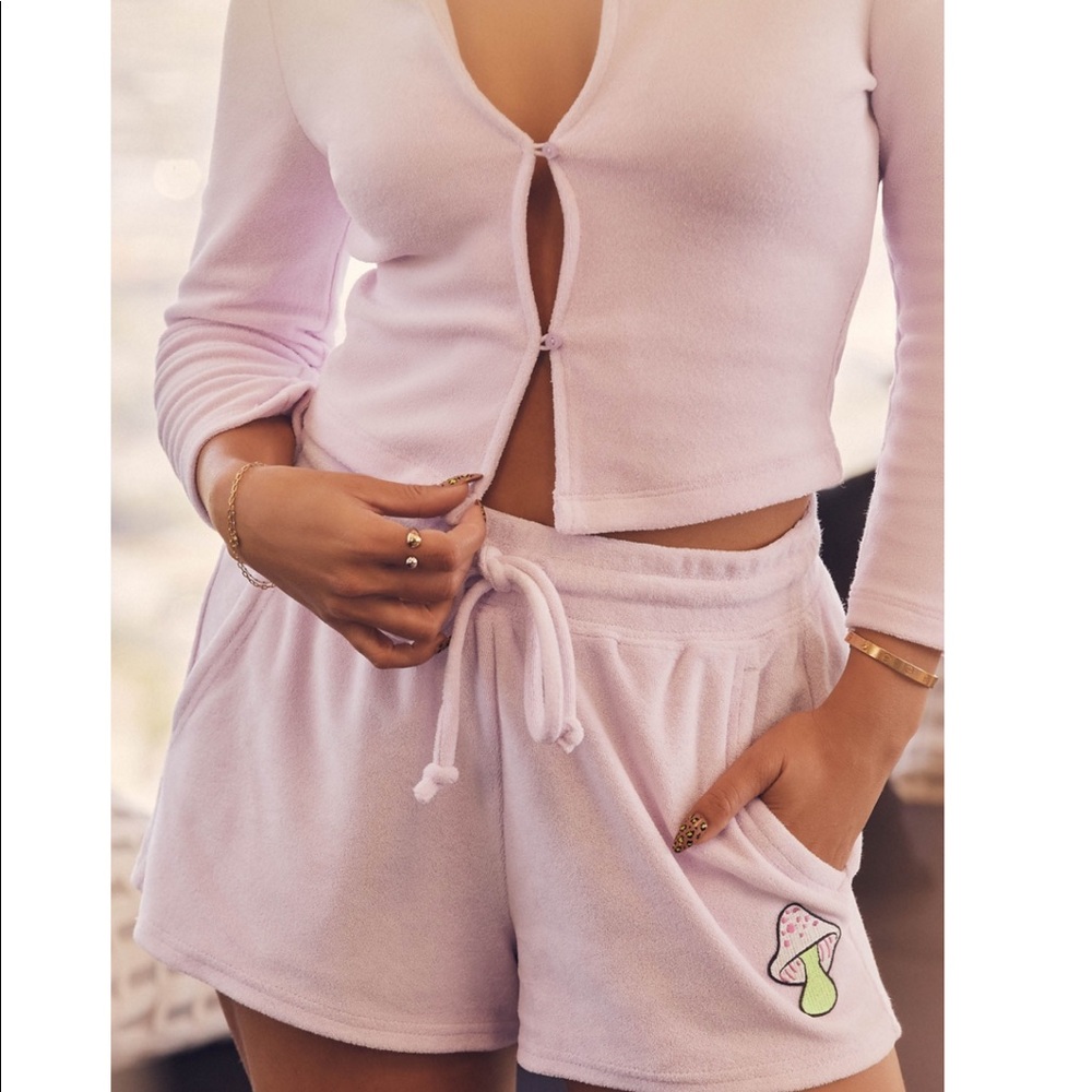 Tracksuit shorts set - New, never used. Lavender Lustre.